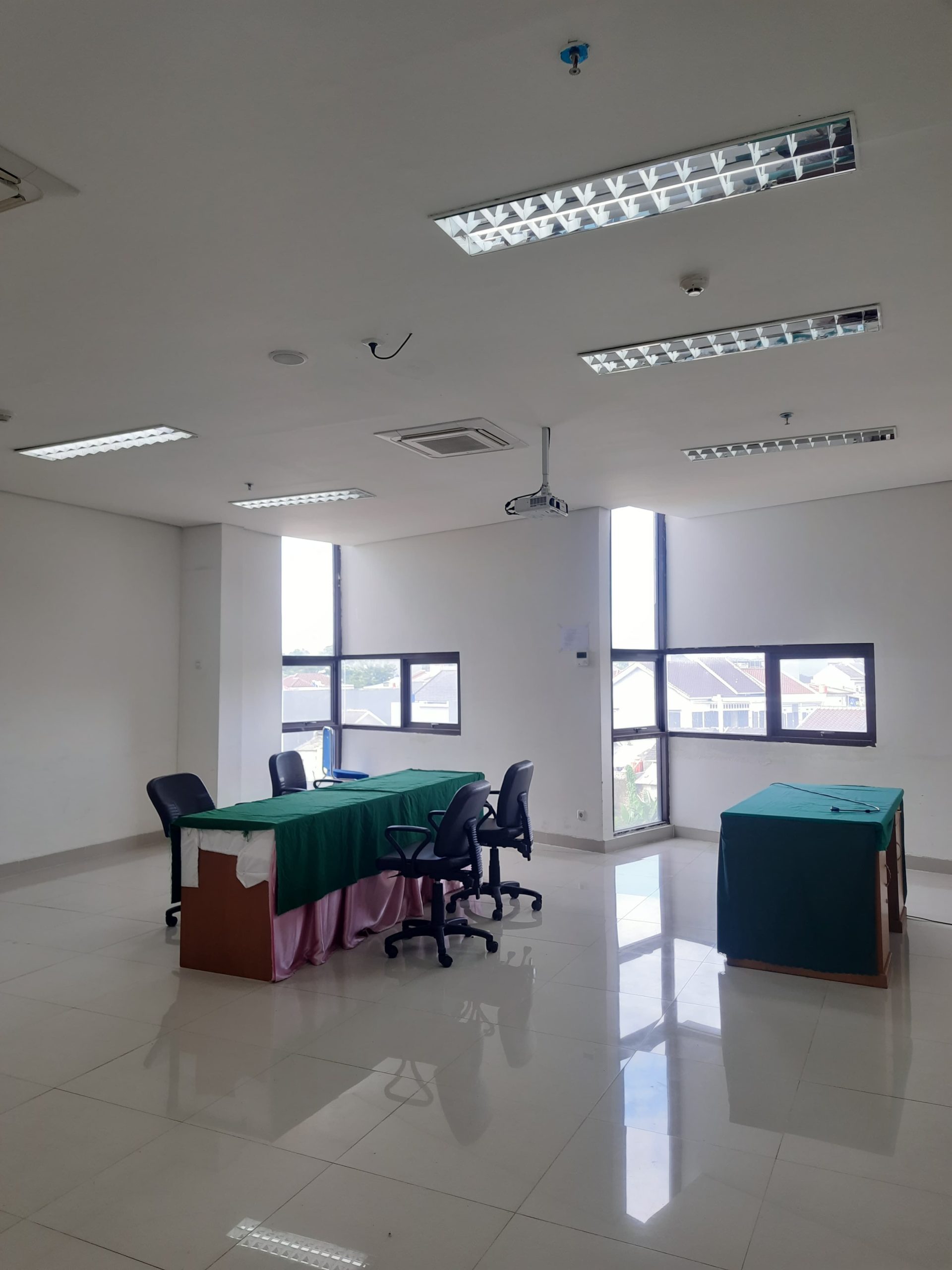 Ruang Sidang (1)